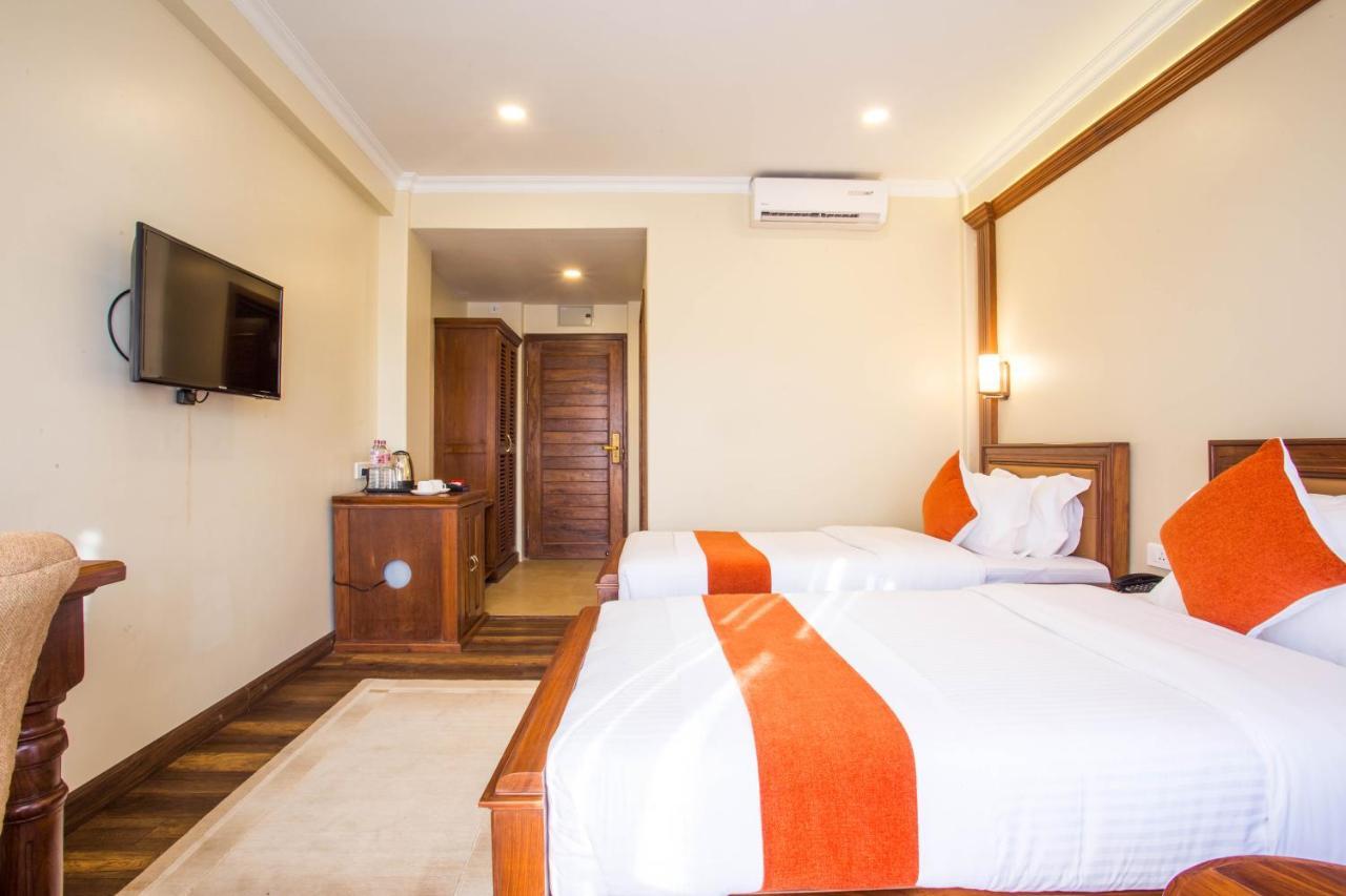 Hotel Portland Покхара Экстерьер фото